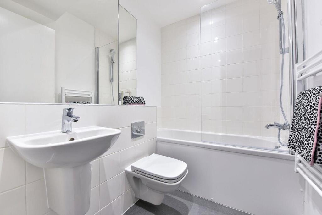 Appartement Platinum Penthouse à Bradford  Extérieur photo